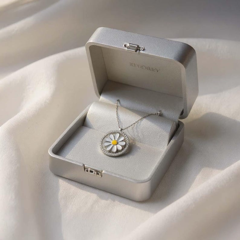 Daisy Hidden Name necklace