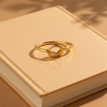 Minimalistic Knot Keepsake Ring