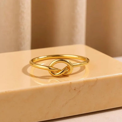 Minimalistic Knot Keepsake Ring