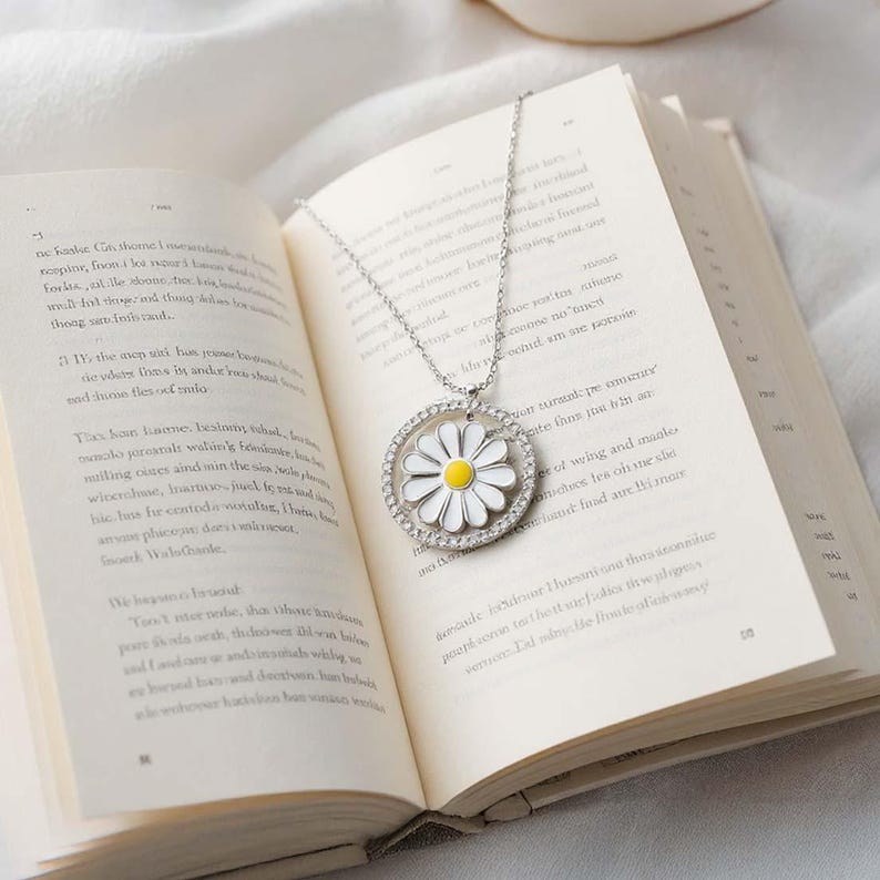Daisy Hidden Name necklace