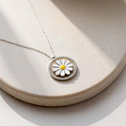 Daisy Hidden Name necklace