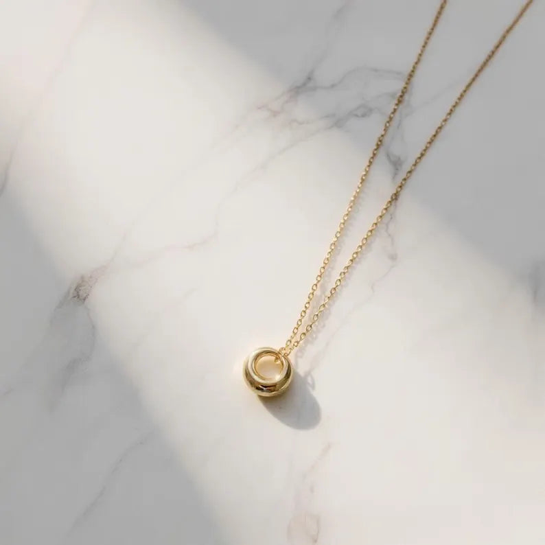 Minimalist Circle Necklace