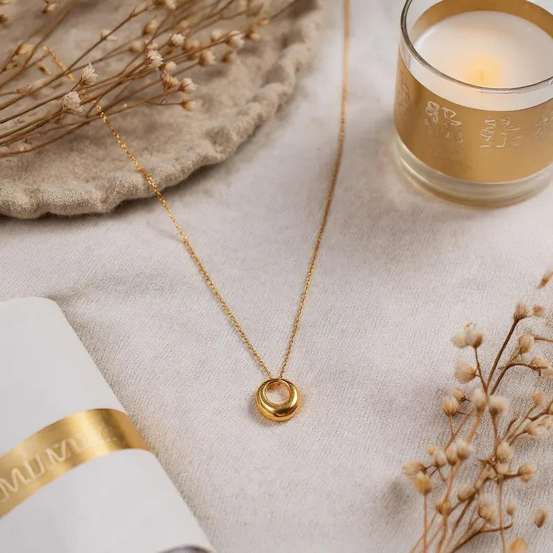 Minimalist Circle Necklace